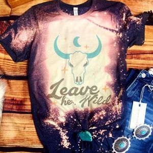 Leave Her Wild Navy Bleached Tee